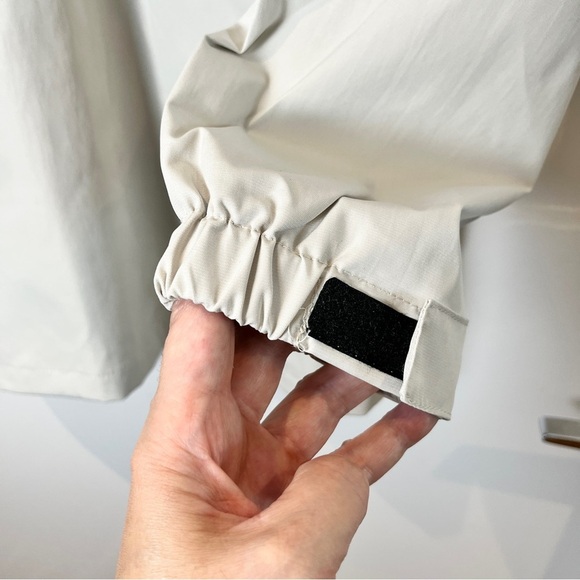 NWOT Khaki Hooded Cargo Windbreaker  “Find Your Own Way”  Men’s M  Gorpcore - Picture 9 of 16